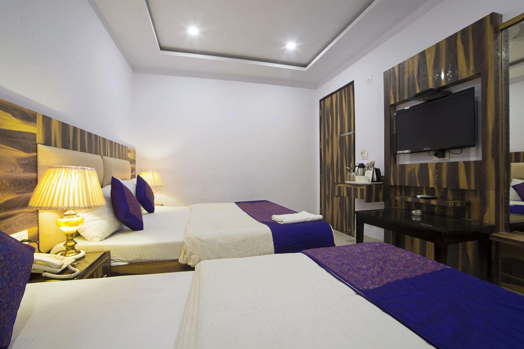 Hotel Shri Vinayak In City Centre At New Delhi Railway Station-By Rcg Hotels Exterior photo
