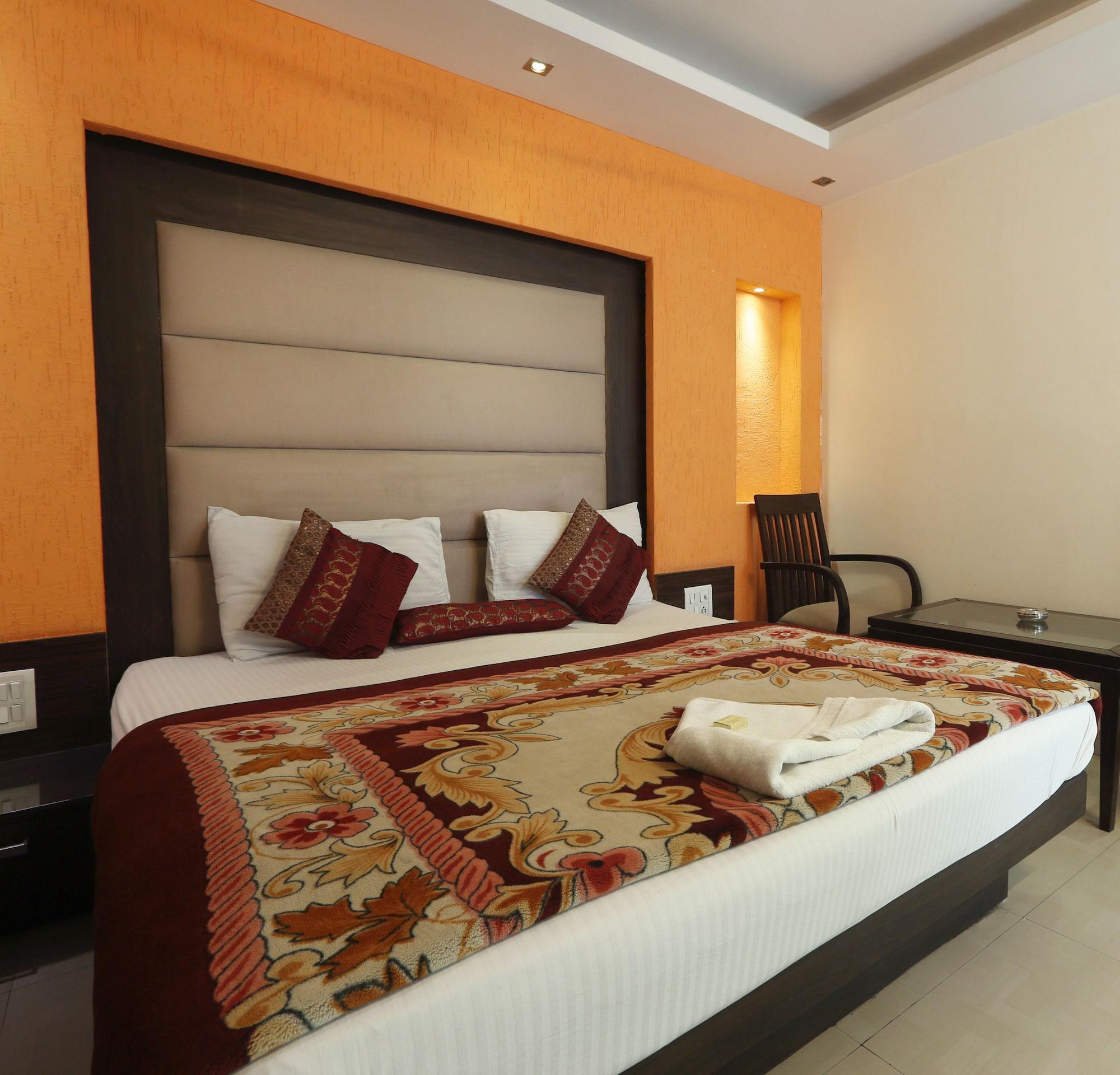 Hotel Shri Vinayak In City Centre At New Delhi Railway Station-By Rcg Hotels Exterior photo