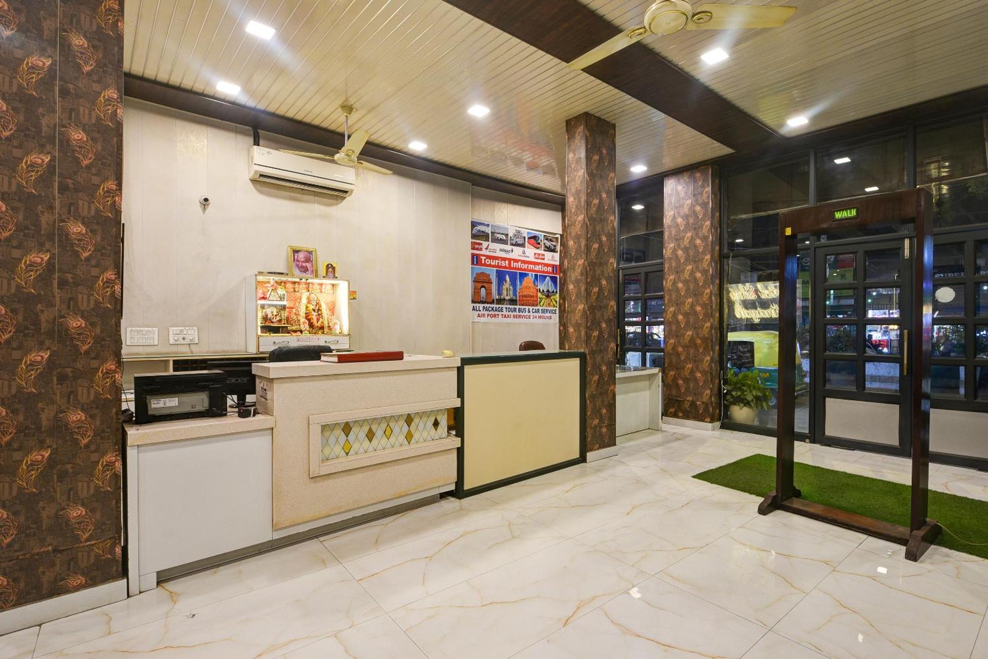 Hotel Shri Vinayak In City Centre At New Delhi Railway Station-By Rcg Hotels Exterior photo