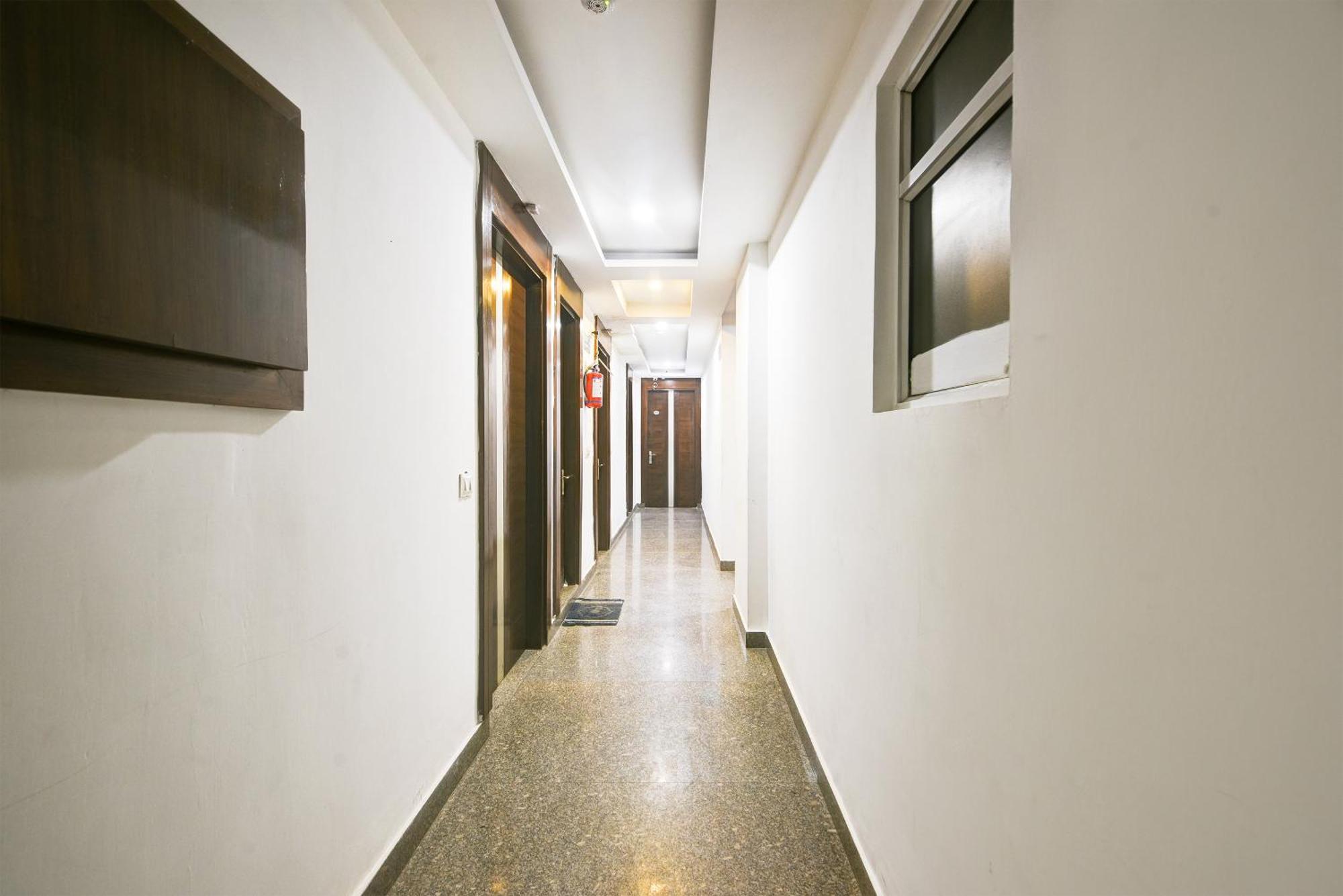 Hotel Shri Vinayak In City Centre At New Delhi Railway Station-By Rcg Hotels Exterior photo
