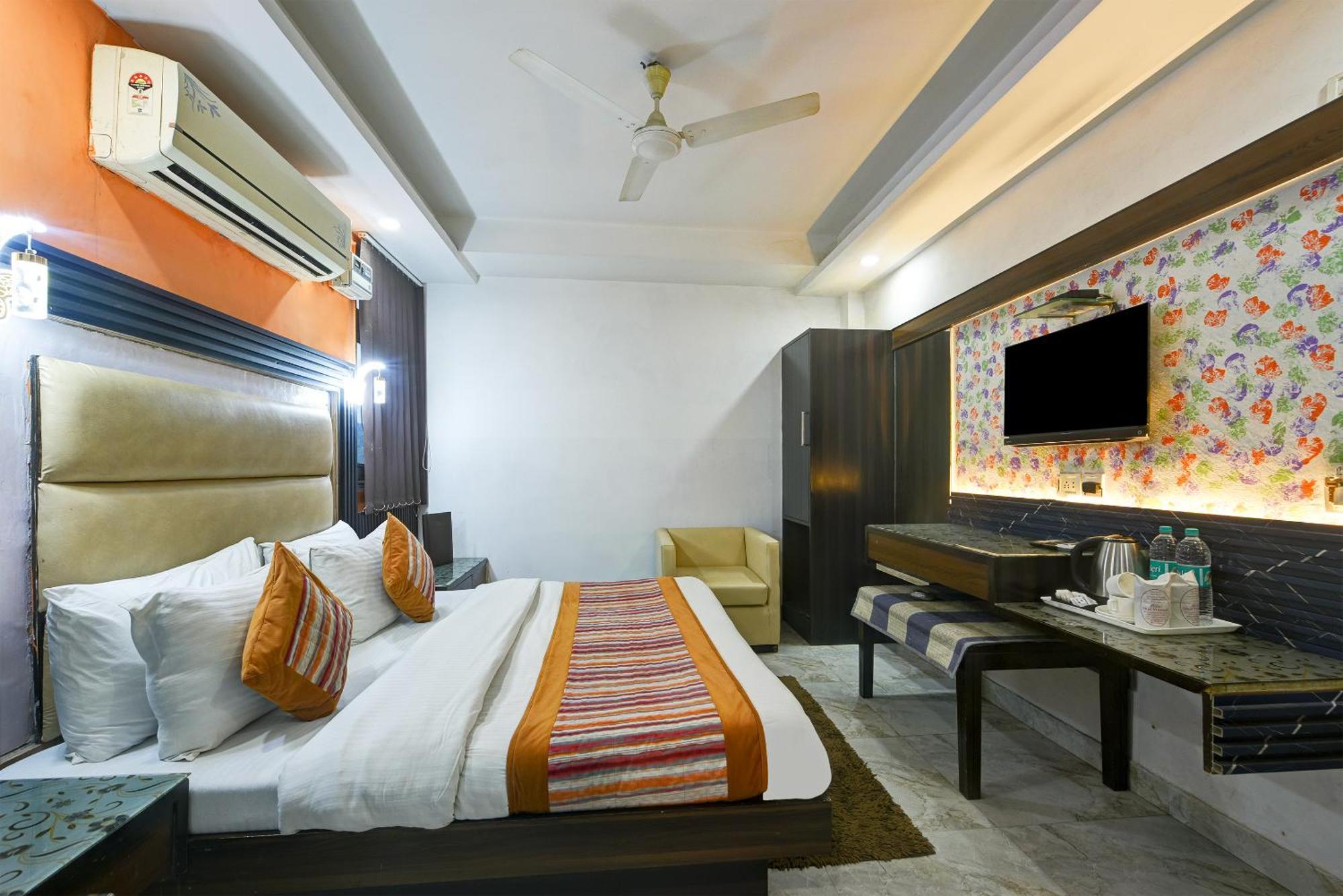 Hotel Shri Vinayak In City Centre At New Delhi Railway Station-By Rcg Hotels Exterior photo