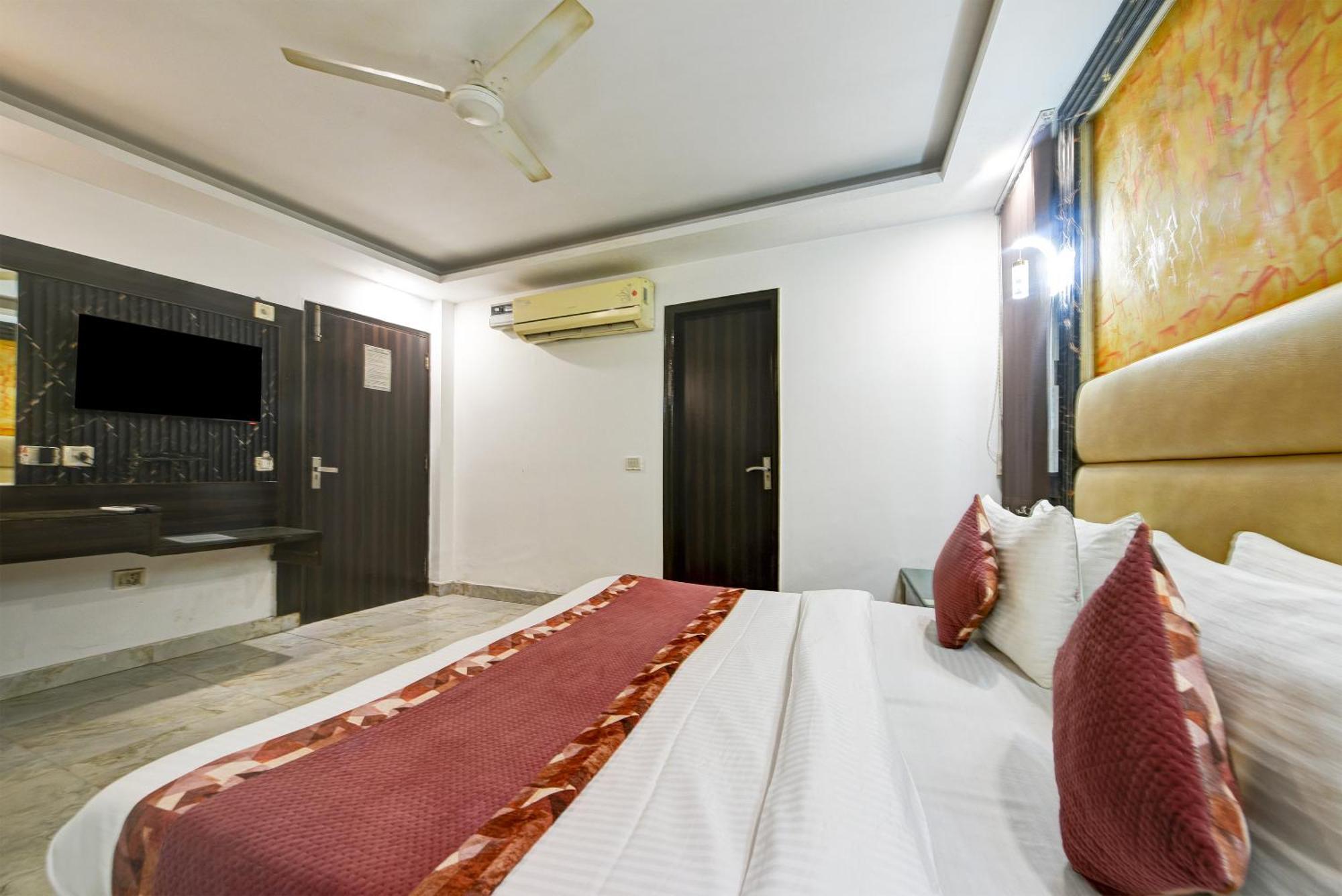 Hotel Shri Vinayak In City Centre At New Delhi Railway Station-By Rcg Hotels Exterior photo
