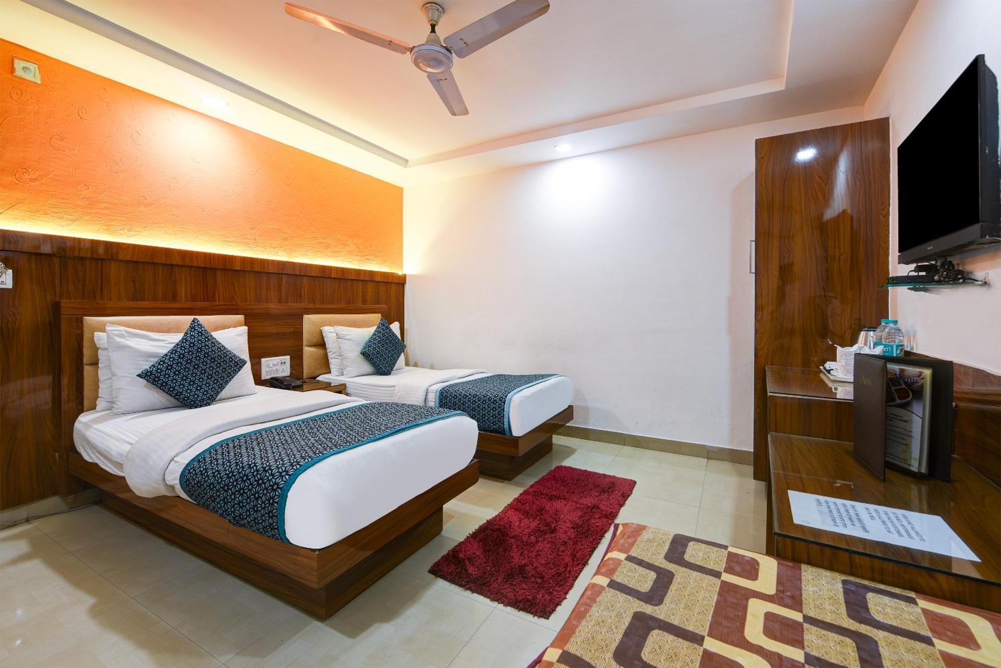 Hotel Shri Vinayak In City Centre At New Delhi Railway Station-By Rcg Hotels Exterior photo