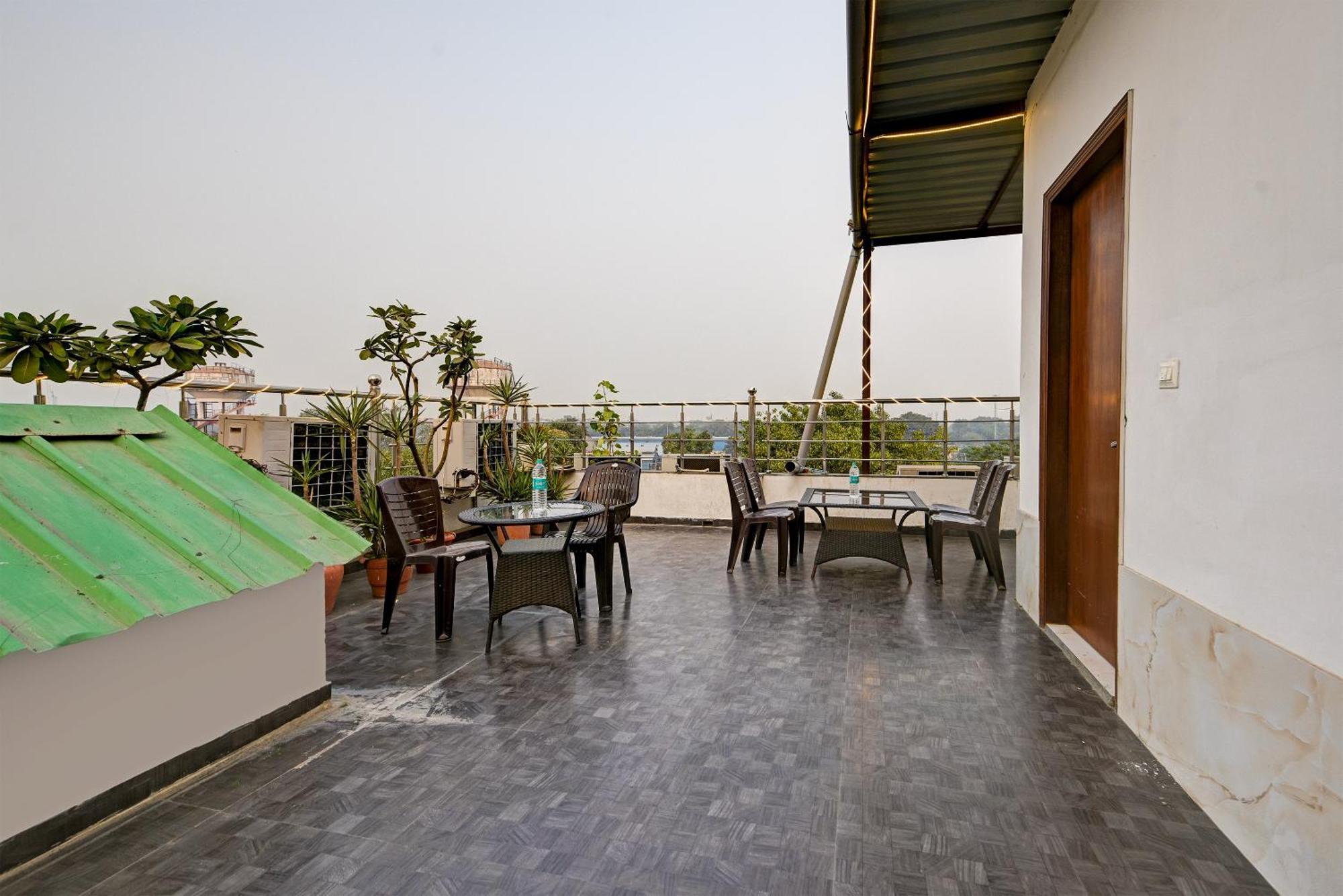 Hotel Shri Vinayak In City Centre At New Delhi Railway Station-By Rcg Hotels Exterior photo