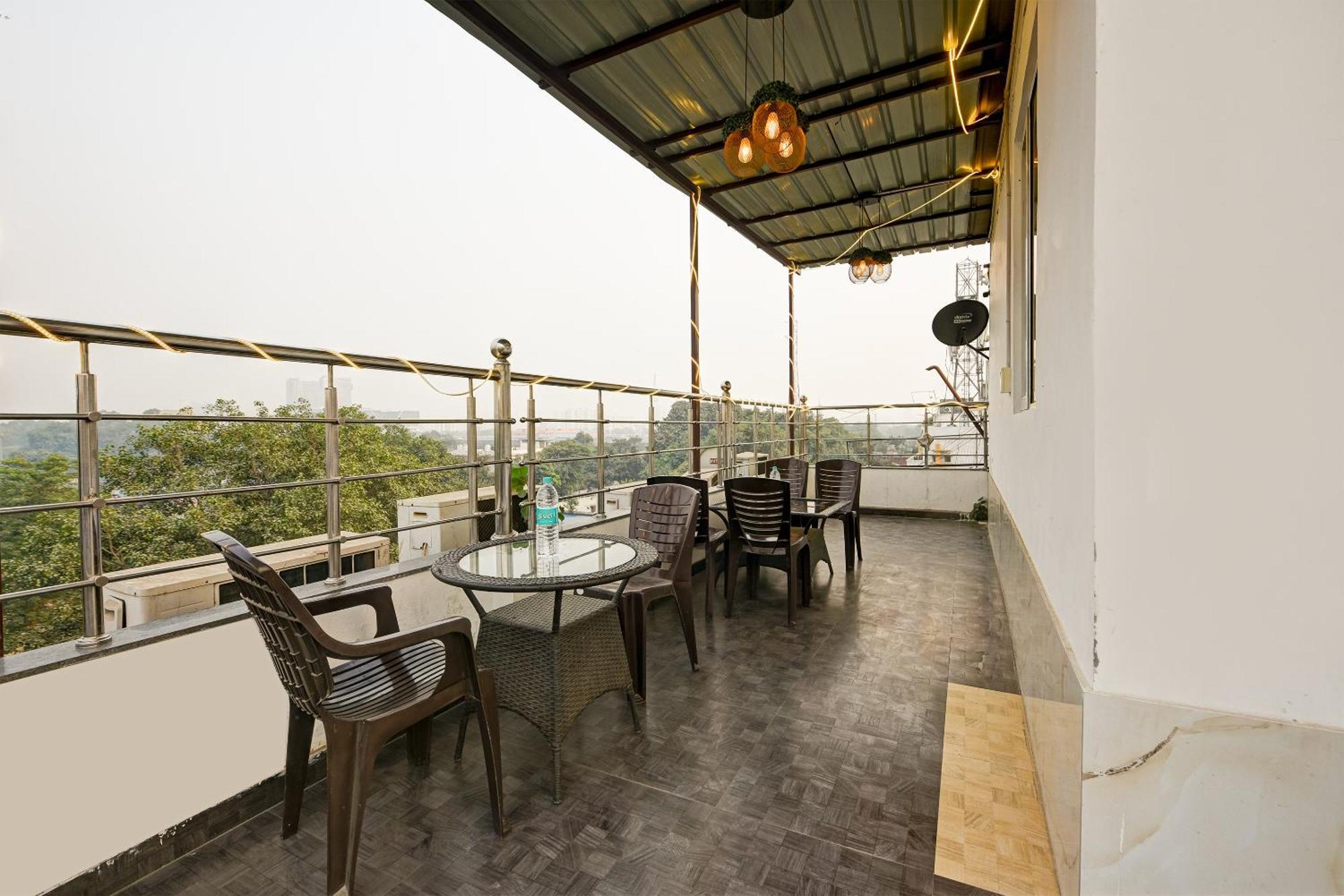 Hotel Shri Vinayak In City Centre At New Delhi Railway Station-By Rcg Hotels Exterior photo