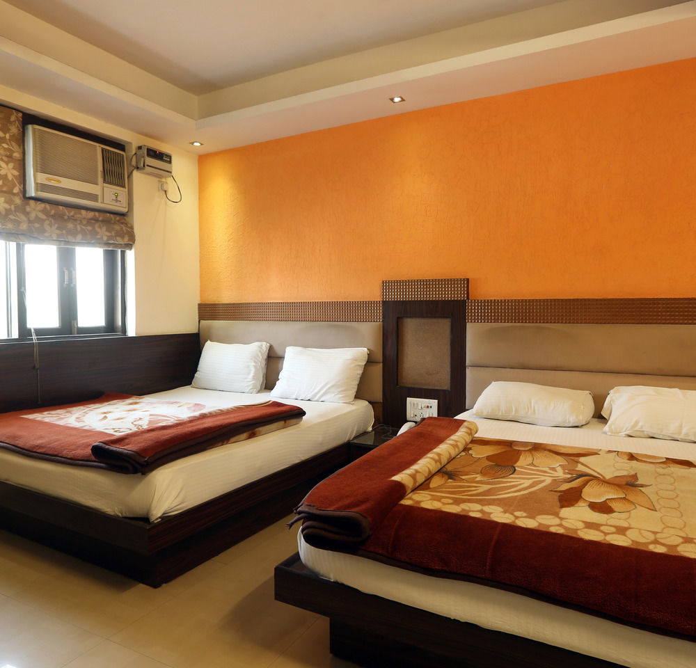 Hotel Shri Vinayak In City Centre At New Delhi Railway Station-By Rcg Hotels Exterior photo