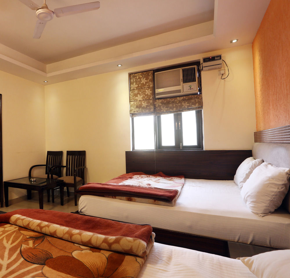 Hotel Shri Vinayak In City Centre At New Delhi Railway Station-By Rcg Hotels Exterior photo
