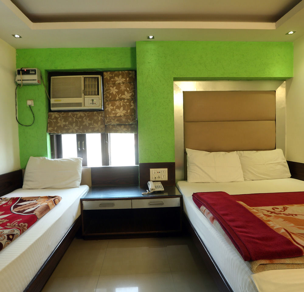 Hotel Shri Vinayak In City Centre At New Delhi Railway Station-By Rcg Hotels Exterior photo